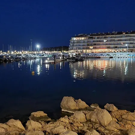Estudio A 200m De La Playa De Riells, Ideal Parejas - Hisp-236-157 Daire