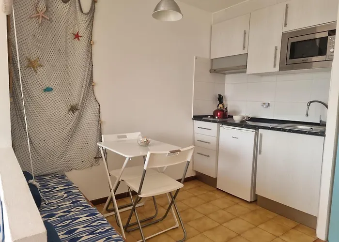 Daire Estudio A 200m De La Playa De Riells, Ideal Parejas - Hisp-236-157 *